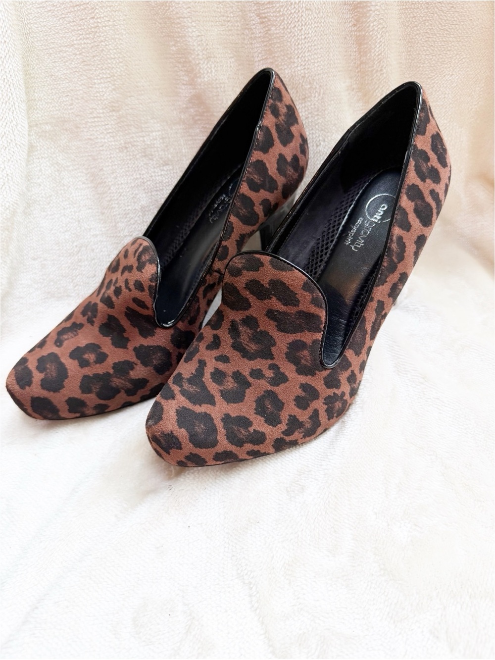 NWOT Leopard Print Women’s Pumps - Brown/Black